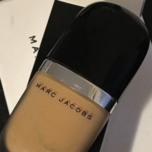 Marc Jacobs Genius Gel Super Charged foundation
